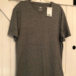 Men’s H&M tee